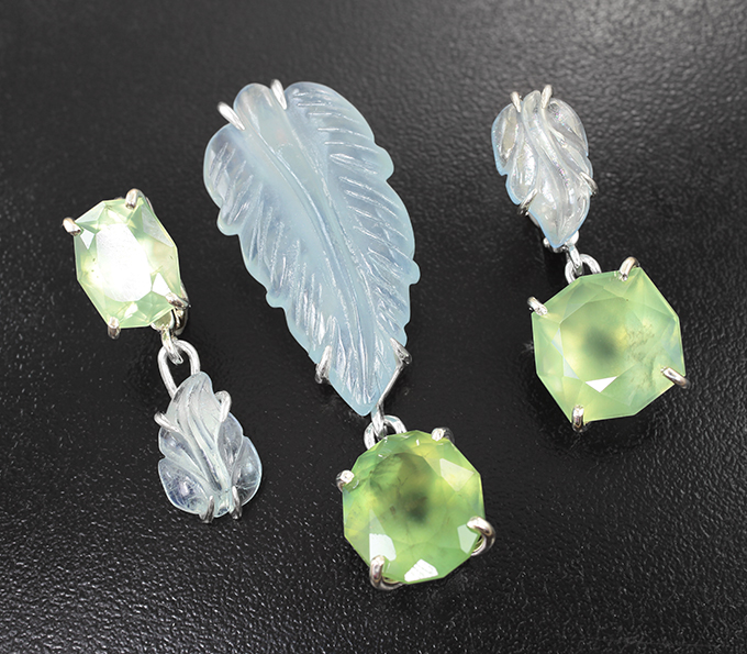 Серебро 925 Комплект с пренитом 25,25 карата и резными аквамаринами