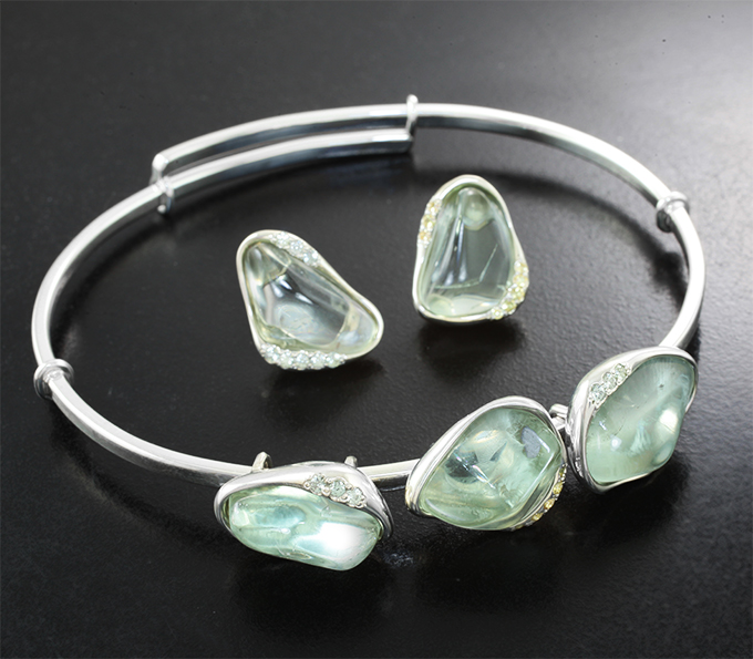 Серебро 925 Комплект с зелеными аметистами 35,73 карата и сапфирами