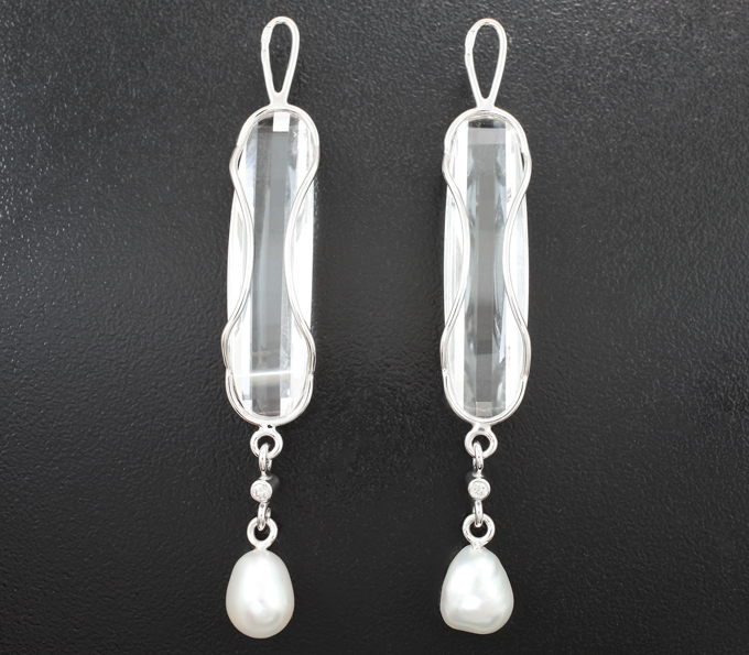 Золото Подвесы для серег с бесцветным кварцем авторской огранки 25,84 карата, жемчугом и бриллиантами