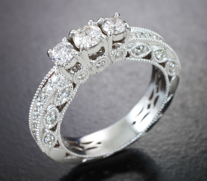 Золото Кольцо с бриллиантами 0.86 карата