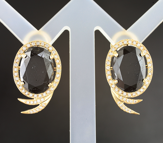 Золото Серьги с шерлами 13,69 карата и бриллиантами