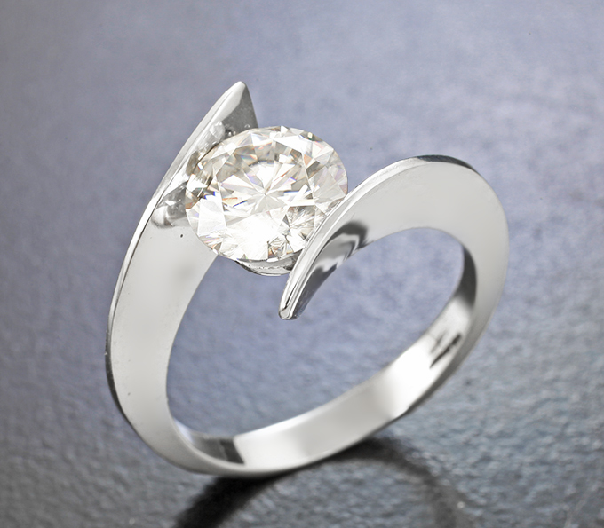 Серебро 925 Кольцо с муассанитом высокой чистоты 1,52 карата