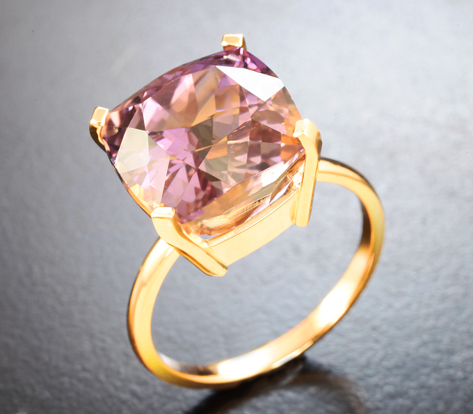 Золото Кольцо с чистейшим аметрином 11,1 карата