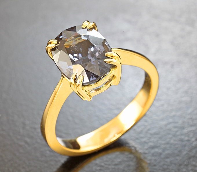 Золото Кольцо с редкой кобальтово-синей шпинелью 3,23 карата