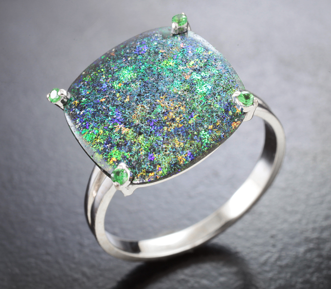 Золото Кольцо с австралийским матричным опалом 4,53 карата