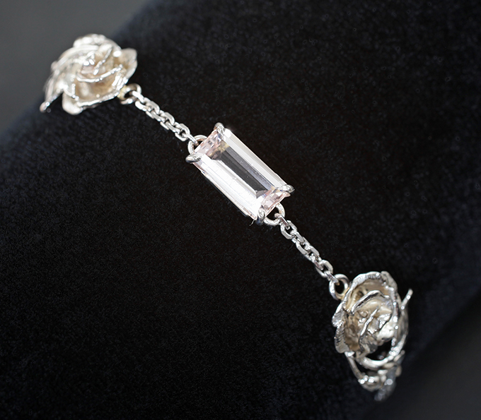 Золото Браслет с морганитом 1,49 карата