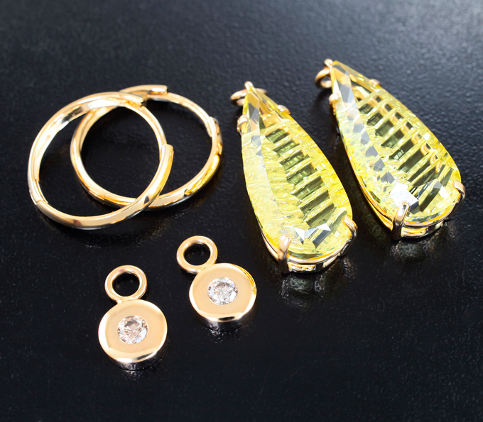 Золото Серьги-конго и подвесы с лимонными цитринами и бриллиантами