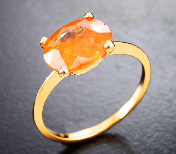 Золото Кольцо cо спессартином «фанта» 2,52 карата 