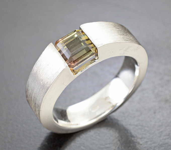 Серебро 925 Кольцо с турмалином 1,6 карата