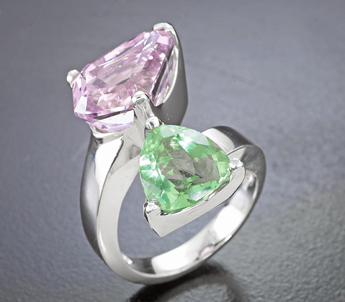 Серебро 925 Кольцо с кунцитом авторской огранки 8,66 и зеленым флюоритом 3,99 карат