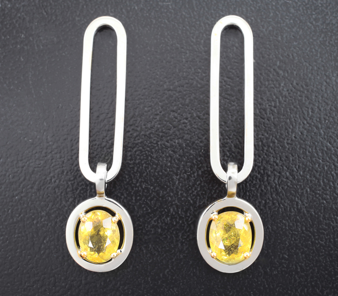 Золото Подвески для серег с ярко-желтыми сапфирами 1,87 карата