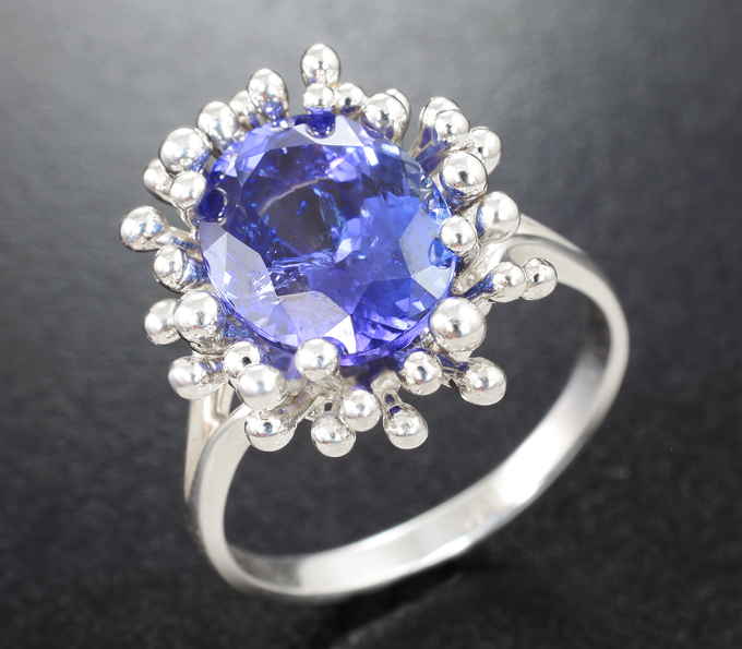 Серебро 925 Кольцо с танзанитом 4,18 карата