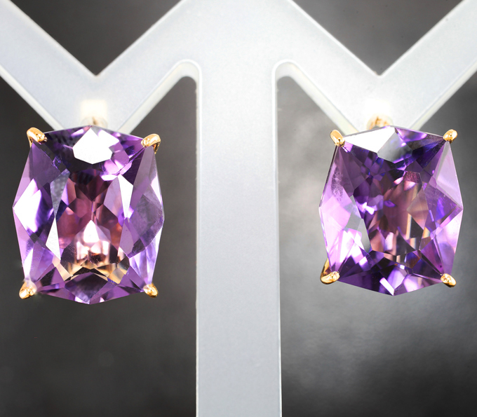 Золото Серьги с аметистами лазерной огранки 21,25 карата