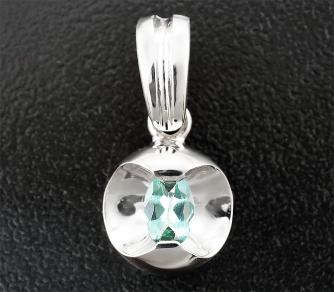 Золото Кулон с уральским александритом 0,35 карата