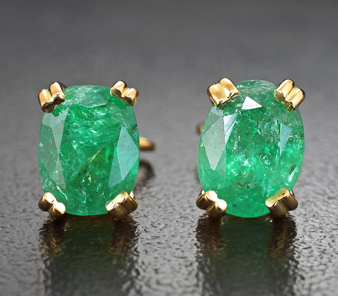 Золото Пусеты с уральскими изумрудами 3,29 карата