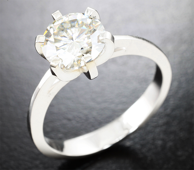 Серебро 925 Кольцо с муассанитом 1,87 карата