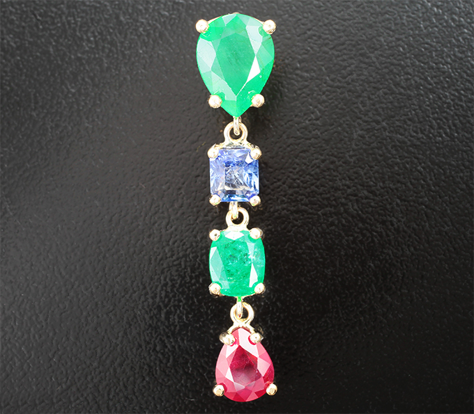 Золото Кулон с уральскими изумрудами 3.02 карата, сапфиром и рубином