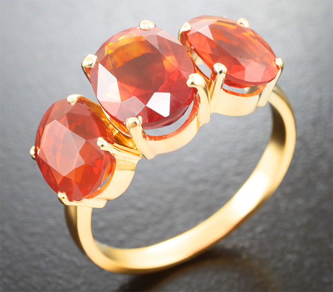 Золото Кольцо с мексиканскими огненными опалами 3,99 карата 