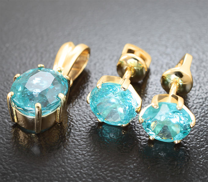 Золото Комплект с апатитами 5,89 карата