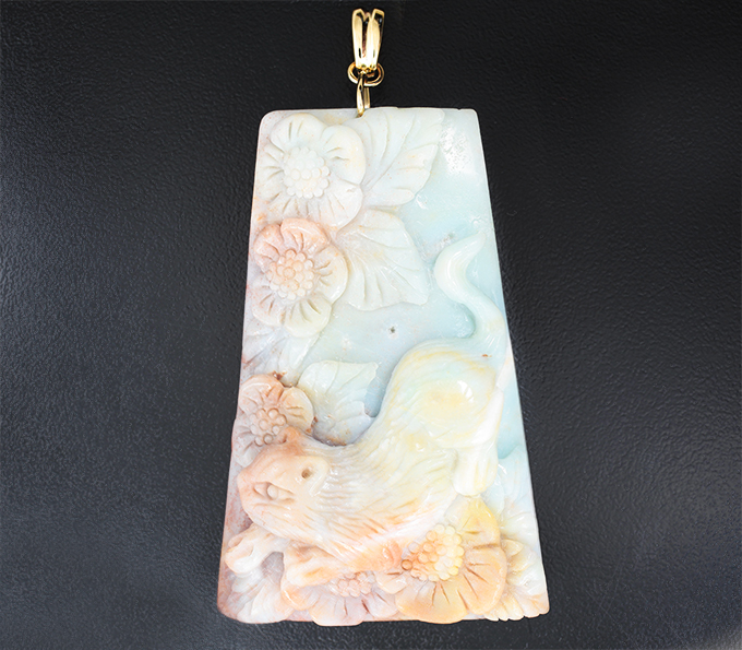 Золото Камея-подвеска «Охотник» с цельным куском амазонита