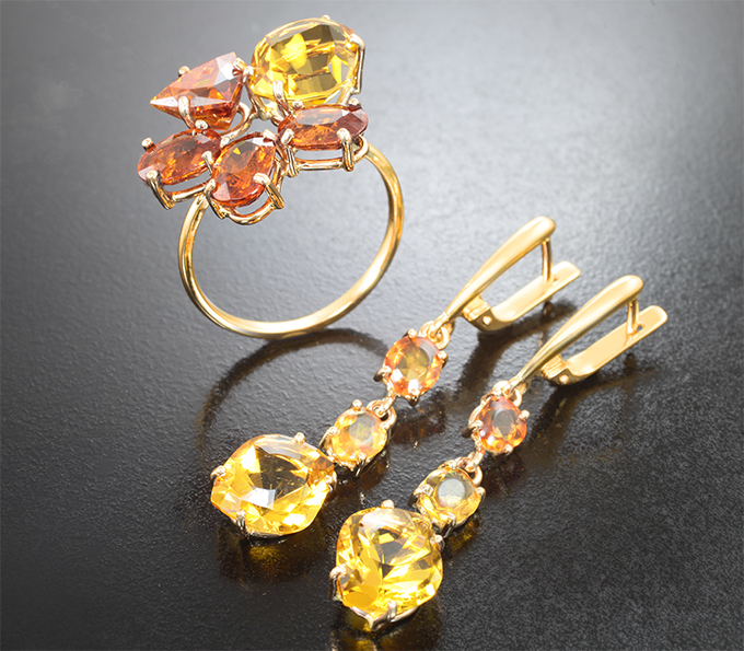 Золото Комплект с сапфирами, гелиодорами, сфалеритом и спессартинами