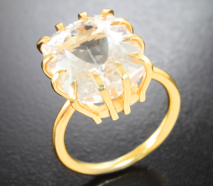 Серебро 925 Кольцо cо сподуменом 14,45 карата