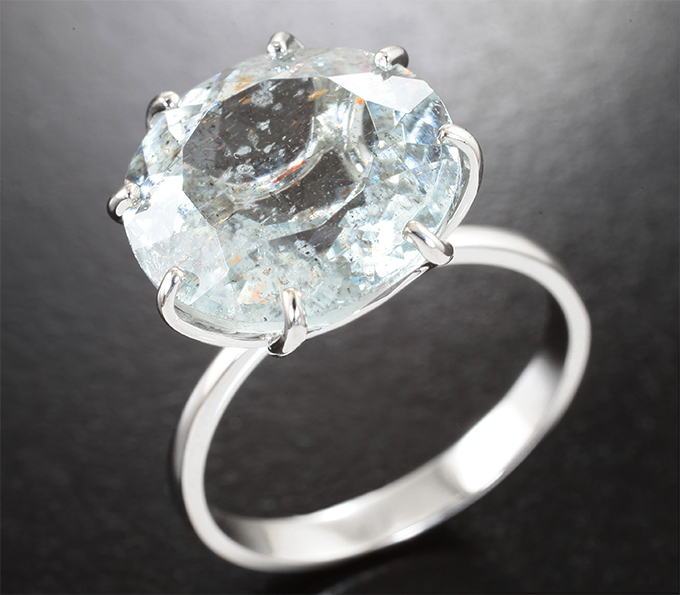 Золото Кольцо с редким аквамарином с включением рутила 8,16 карата