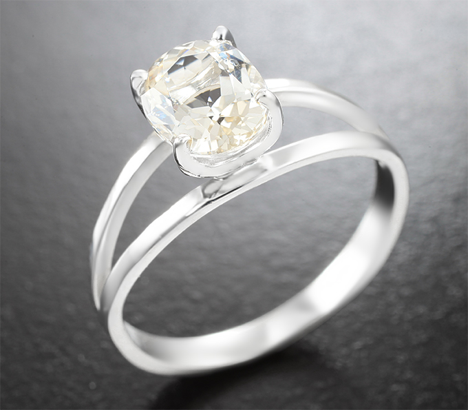 Серебро 925 Кольцо cо скаполитом 1,32 карата