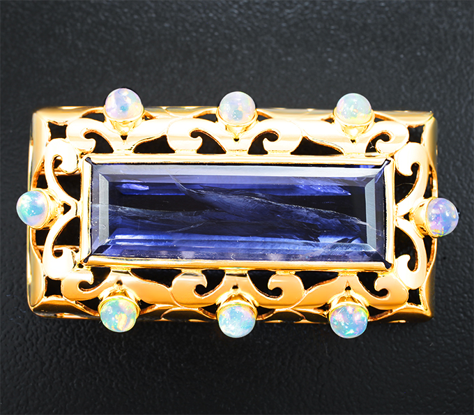 Золото Брошь/кулон с иолитом 22,72 карата и кристаллическими эфиопскими опалами 1,84 карата