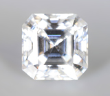 Бесцветный муассанит топовой огранки 1,42 карата