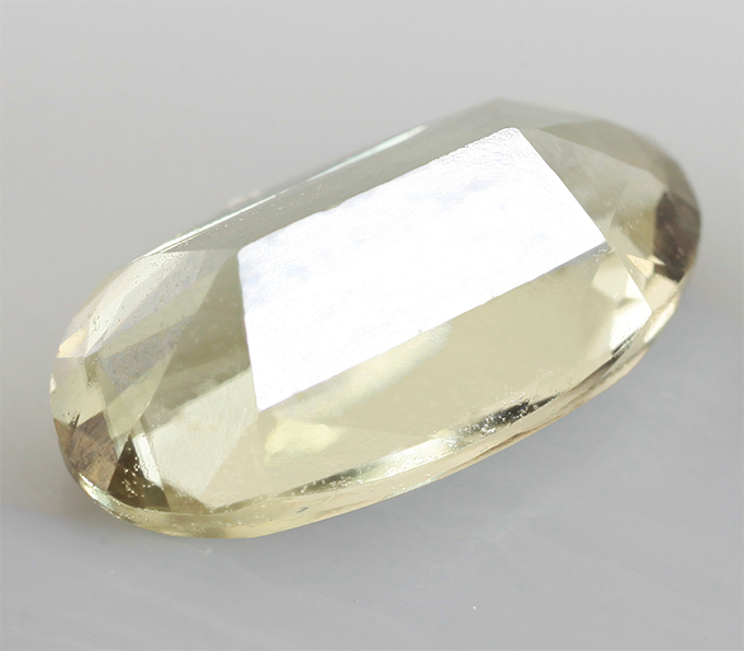 Диаспор авторской огранки 1,3 карата