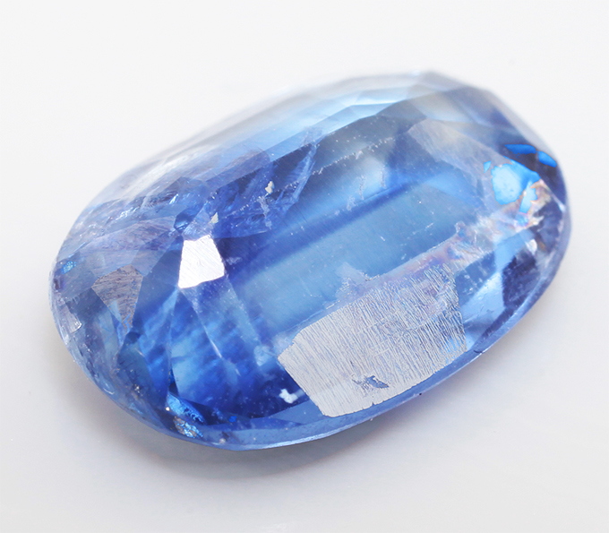 Кианит 3,97 карата