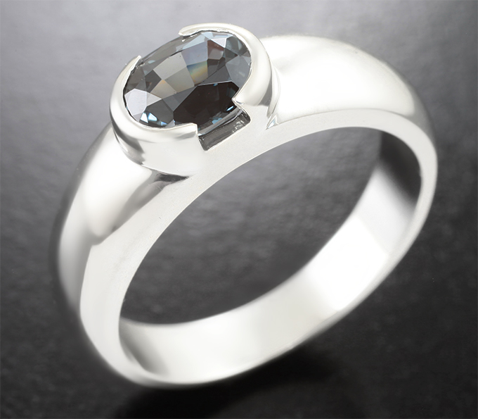 Серебро 925 Кольцо с чистейшей кобальтово-синей шпинелью 1,47 карата