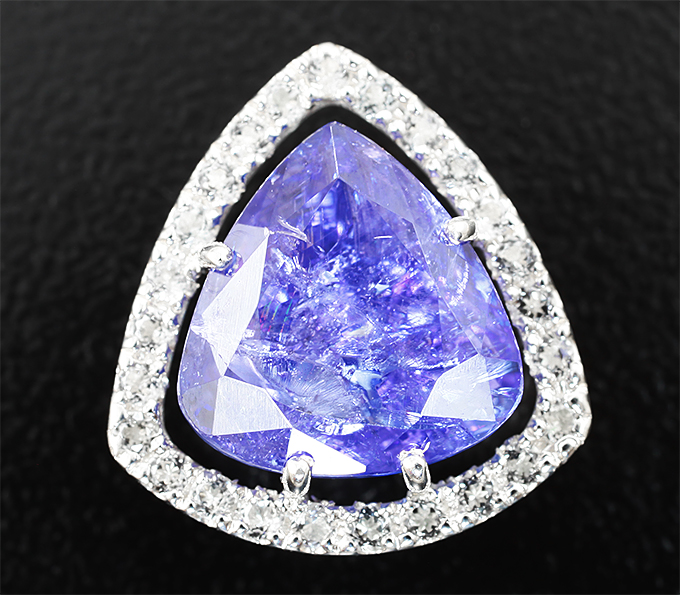 Серебро 925 Кулон с крупным танзанитом 7,34 карата и лейкосапфирами