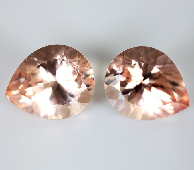 Серьги с морганитами 7,88 карата