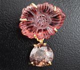 Кулон с резным турмалином 5,27 карата и оранжевато-желтым цирконом высокой чистоты 2,89 карата Золото