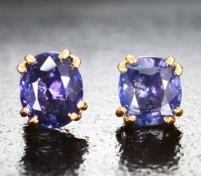 Золото Пусеты с фиолетовыми сапфирами 1,64 карата