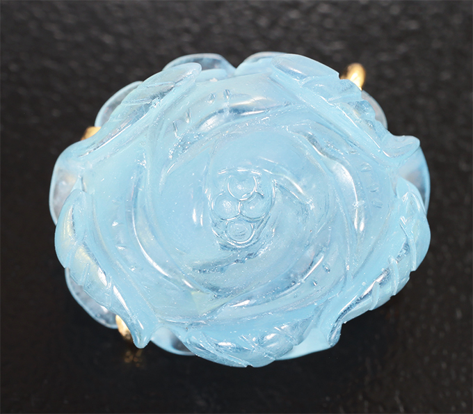 Серебро 925 Брошь с резным аквамарином 19,74 карата