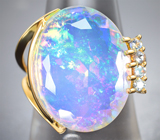 Кольцо с крупным ограненным эфиопским опалом 6,91 карата, лунным камнем и муассанитами Золото