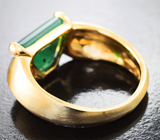 Кольцо с уральским изумрудом без облагораживания 3,1 карата Золото
