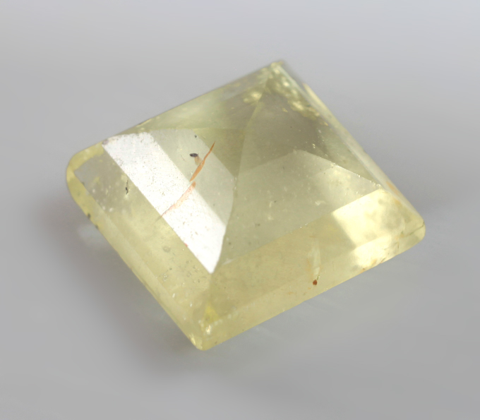 Гелиодор 2,38 карата