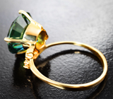 Кольцо с муассанитом 5,35 карата и лейкосапфирами Золото