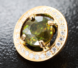 Комплект со сфенами высокой дисперсии 4,12 карата и муассанитами Золото