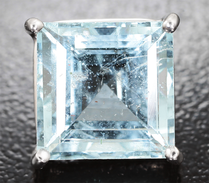 Золото Кулон с аквамарином 4,91 карата 