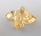 Гелиодор авторской огранки в форме буквы «K» 1 карат