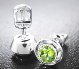 Серьги с насыщенными зелеными демантоидами 1,03 карата Золото