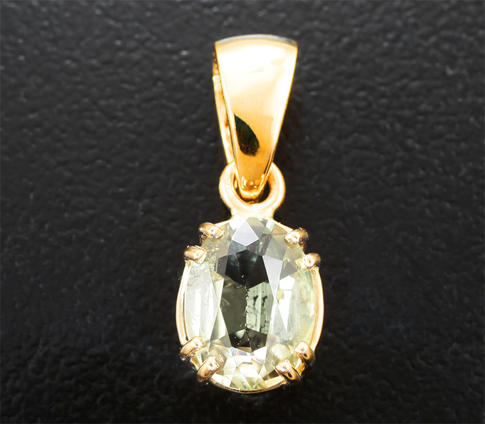 Золото Кулон с диаспором 1,54 карата