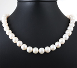 Колье с крупным кремово-белым морским жемчугом 400,6 карата