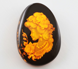 Кулон с резным янтарем 9,08 карата Золото