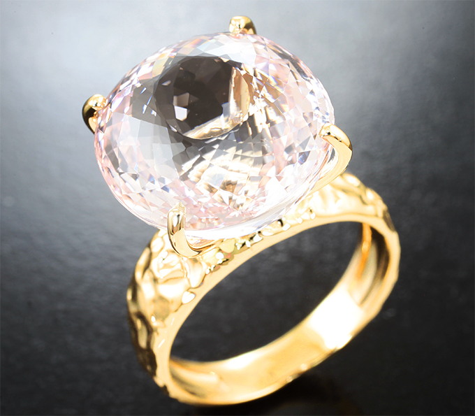 Золото Кольцо с чистейшим морганитом топовой огранки 15,42 карата